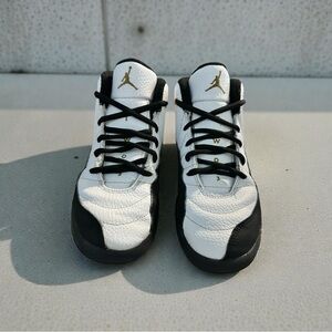 Air Jordan 12 Retro Royalty 2Y White Black Gold